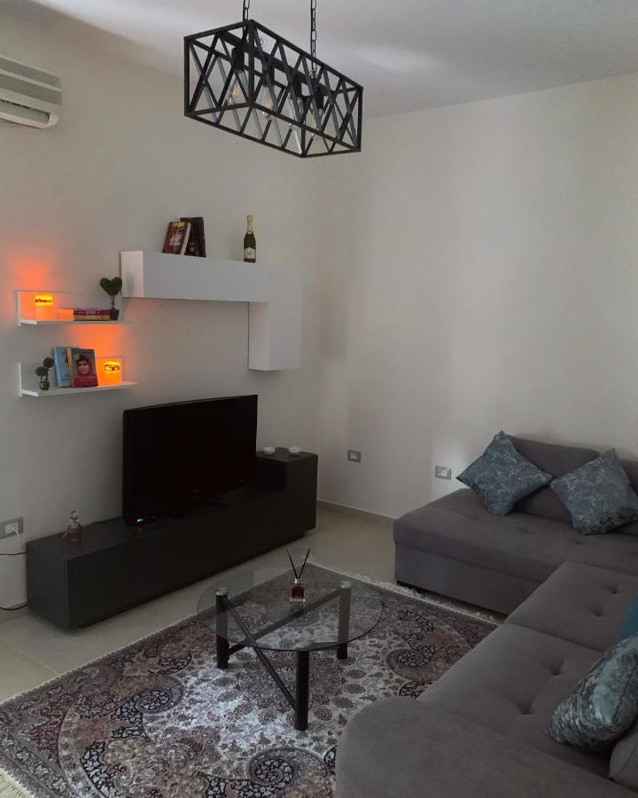 Jessica'S Apartment Tirana Exterior photo