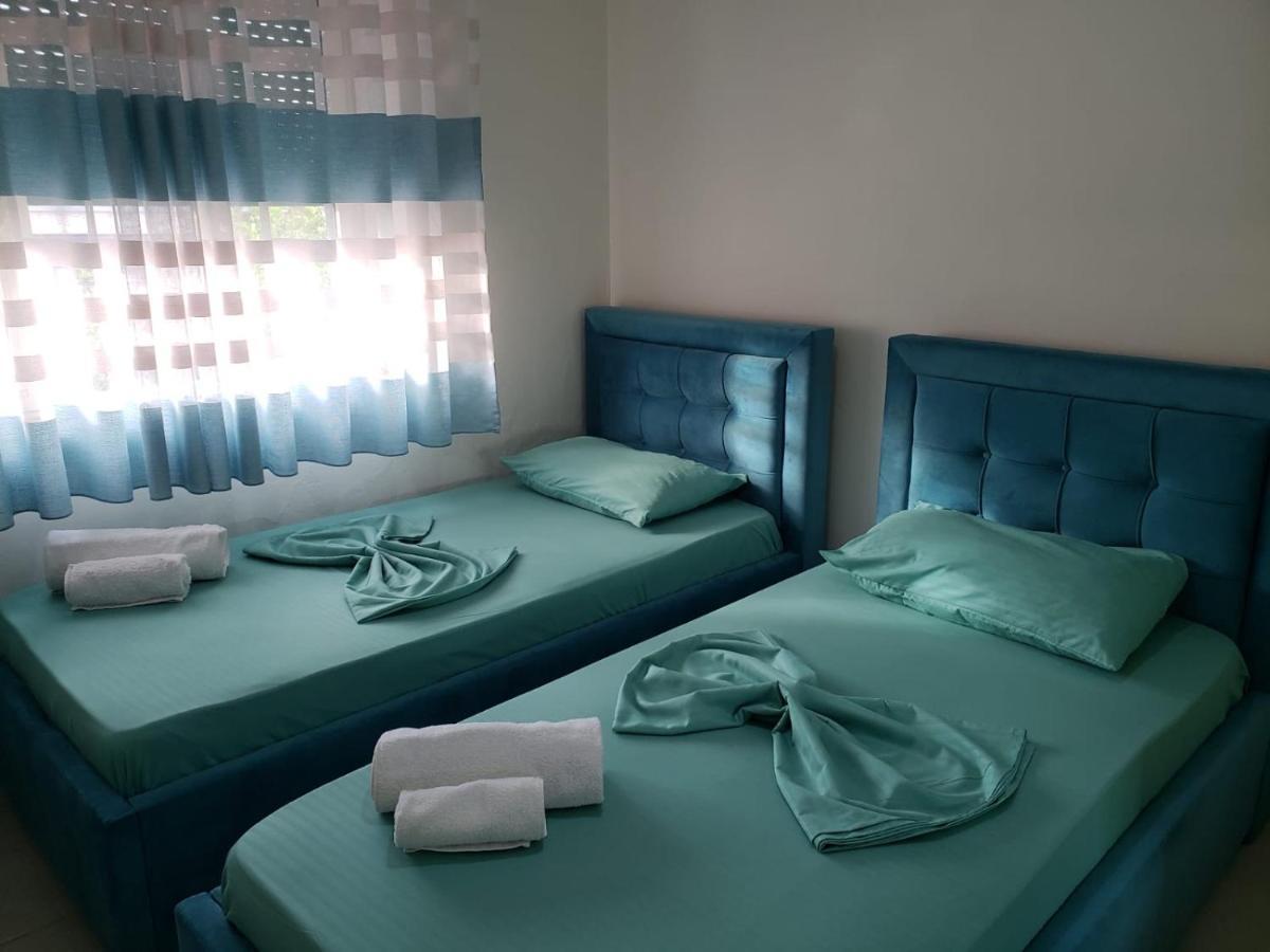 Jessica'S Apartment Tirana Exterior photo